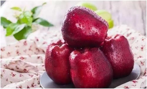 人到中年想要长寿,要坚持吃3种食物,保护皮肤延缓衰老