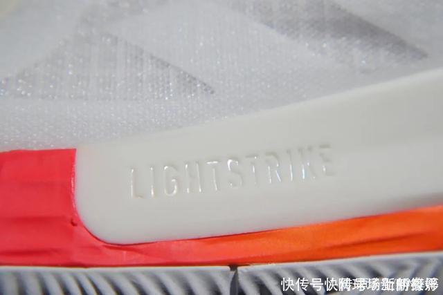 球鞋|罗斯系列的“集大成者”!在它身上你能看到哪些经典的设计