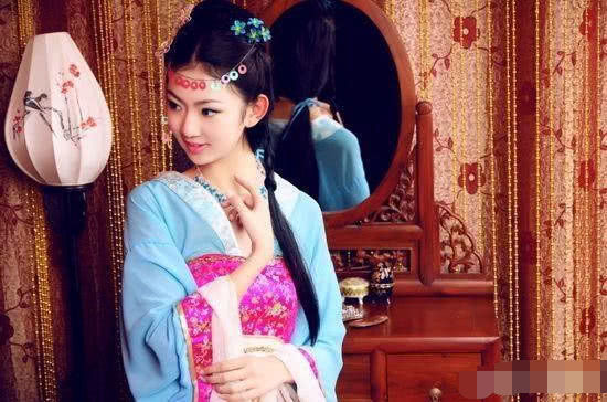 宠妃|她本是唐朝一歌女,因为写了一首词名声大噪,后来竟成了皇帝宠妃