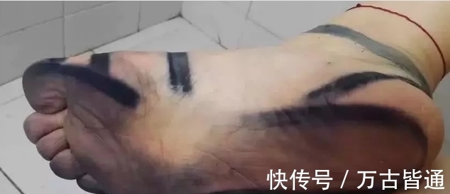 女朋友 男子送女朋友一双名牌凉鞋，女朋友穿了一天后，果断和男友分手