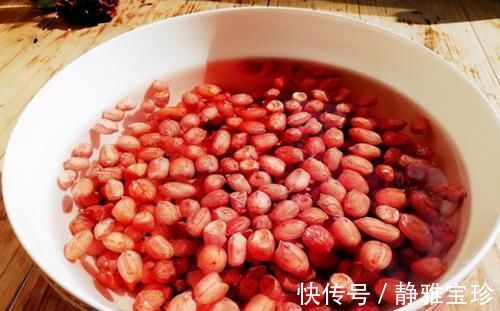 白酒|炸花生米,牢记“一泡二凉三滴酒”,花生米焦香酥脆,好吃不返潮