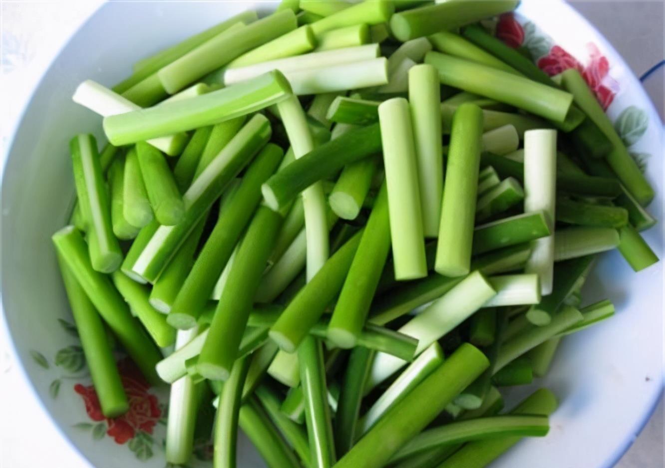 衰老有很好|冬天多吃3种食物,滋补身体,美容养颜,消除老年斑,皮肤有弹性