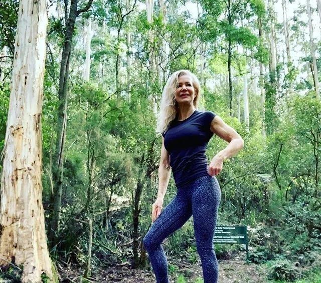 顶点|肌肉流失是显老的重要因素,5个动作,恢复轻盈体态越练越年轻