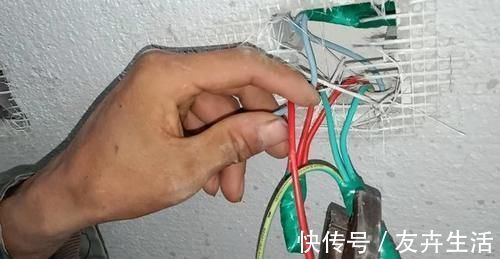 火线|家用电线，一根4平方的，一根2.5的做插座可以不？