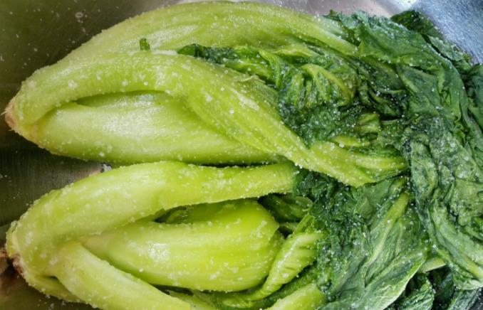 酸爽|腌酸菜时,记住“3个”关键点,酸菜不发霉还耐放,酸爽好吃