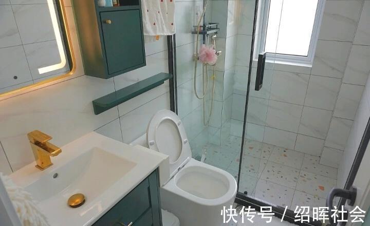 客厅|36㎡经典“老破小”改造后,堪比50㎡,麻雀虽小五脏俱全!