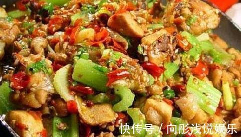 鱿鱼|百吃不腻的几道家常菜，可口不油腻，鲜美的不得了，好吃又解馋