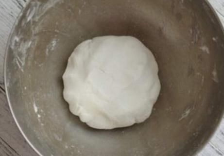 面粉不用蒸也不用炸,新做法香脆酥掉渣,孩子三天两头点名要吃