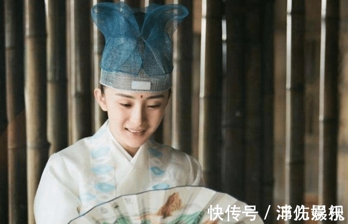 三生三世&三生三世:白浅拿着玉清昆仑扇封印擎苍,难道昆仑扇比东皇钟厉害?