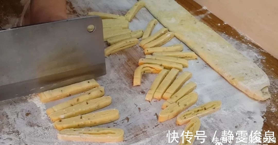 面团|以后面粉就这么做，加2个鸡蛋，不烙饼不蒸馍，香甜酥脆上桌秒光