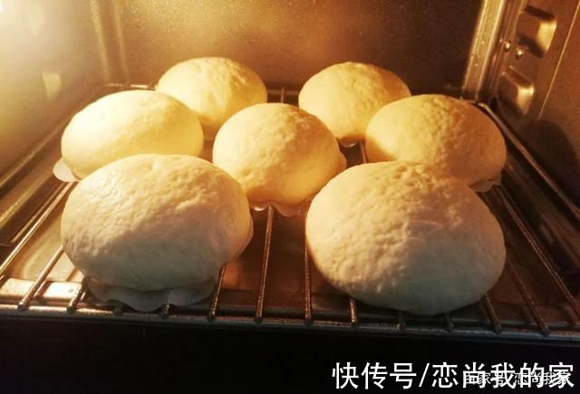 馒头按这个比例做，掌握好这些关键点不回缩，松软好吃，越嚼越香