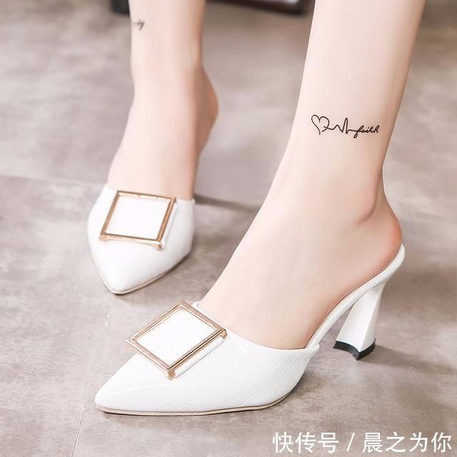 美脚丫 美脚丫与高跟鞋的美丽相遇,搭配透明肉丝袜,每一步都是优雅女神