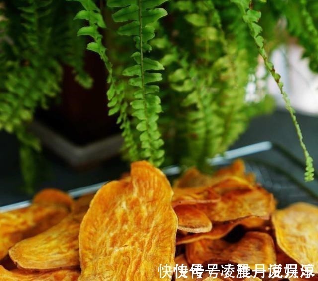 终于找到红薯最好吃的做法，不蒸不煮特省事，又甜又脆还耐保存！