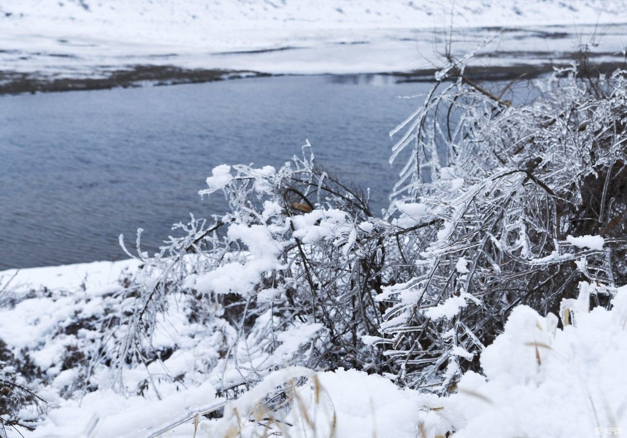 美丽的北国风光，千里冰封，万里雪飘