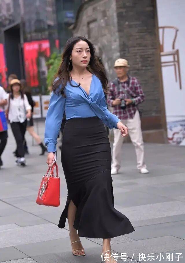 九分裙 连衣裙的穿搭各具特色,层次分明气质出众,风格百变