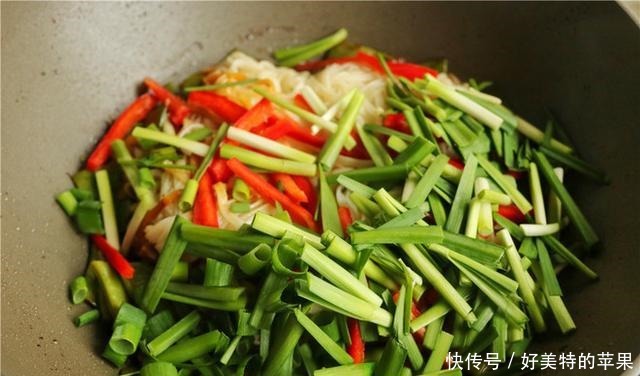 中薪|它是蔬菜中的补钙冠军,钙是鸡肉6倍,比牛奶好吸收,多给孩子吃