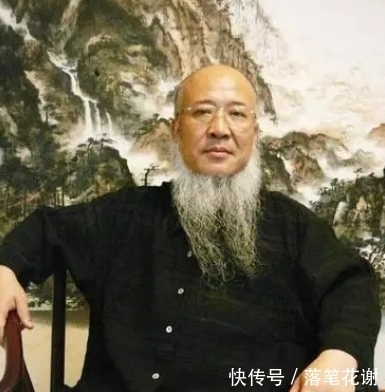 非洲@2011年,53岁画家杨彦娶了非洲学生,老来得子后,却突然选择出家