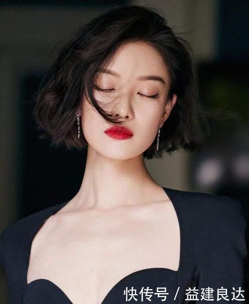 脸小|丸子头已经不流行了,今年这5种“发型”是真火,简单大方显脸小