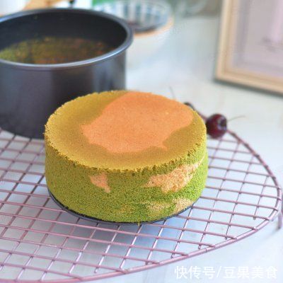 这道斑纹双色蛋糕，一上桌就被哄抢一空