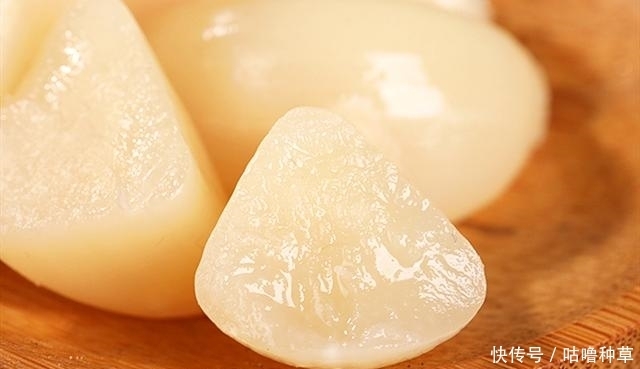 不再|学会这一小技巧,腌糖蒜不再难,不咸入味,色泽好看也耐存放