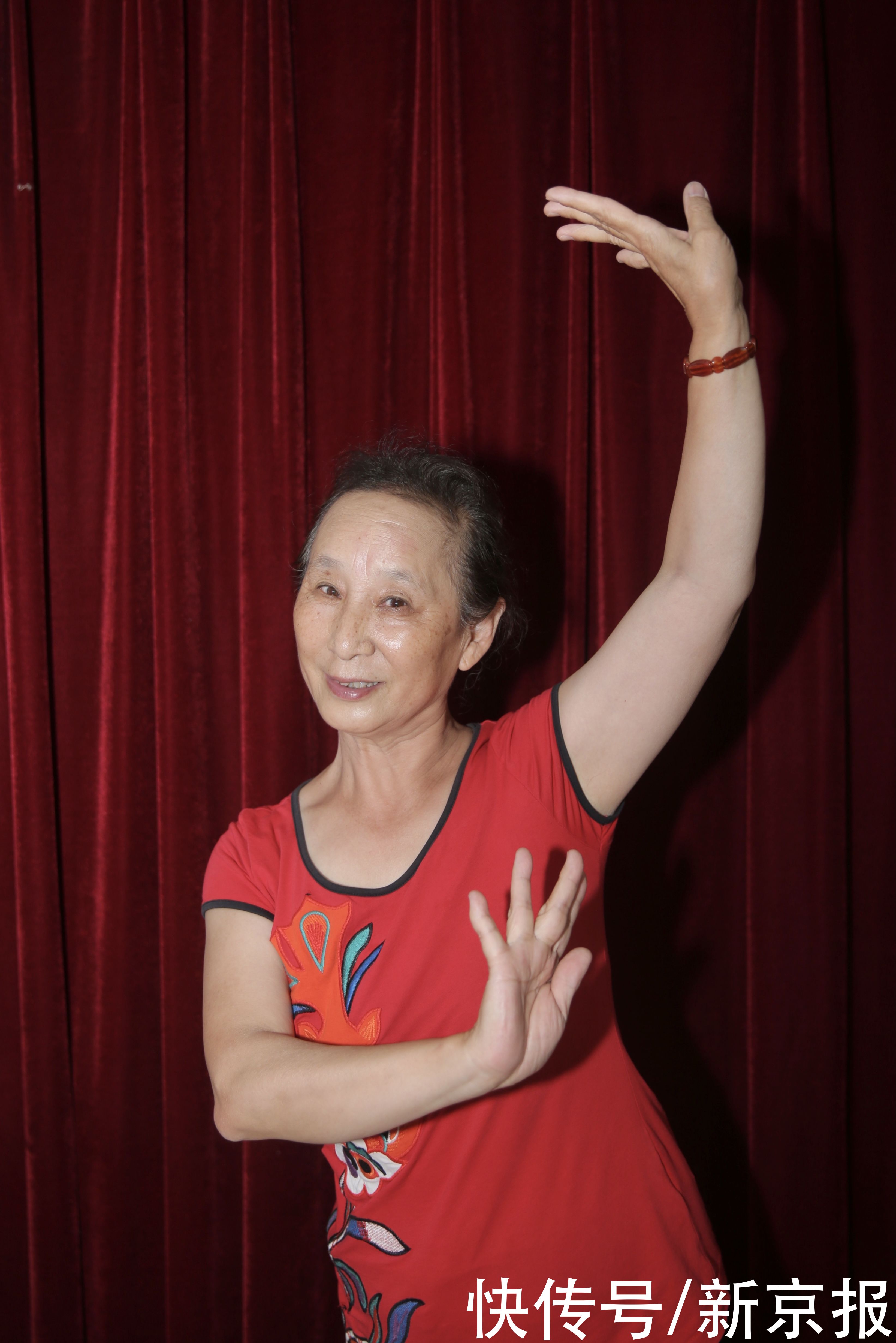 残疾人|教残疾人跳舞的“刘姥姥”：只要大家愿意学，我就愿意教