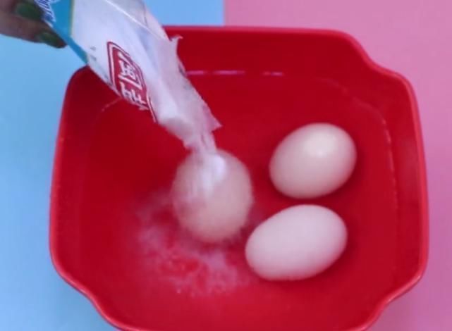 冰箱|保存鸡蛋我家从不放冰箱，一个简单方法，保存长久不会坏，涨经验