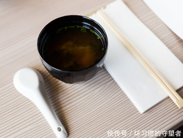 菜会|辟谣丨隔夜茶、隔夜菜会致癌?放多久算隔夜?医生告诉你真相