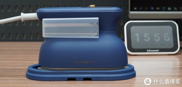 黄昏鼓捣家电 篇四十八：便携又好用 家用出差两相宜的舒乐氏手持挂烫机使用测评