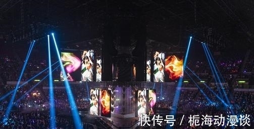 刘銮雄|黎明演唱会连开9场，容祖儿却缺席，刘銮雄一家三口现身