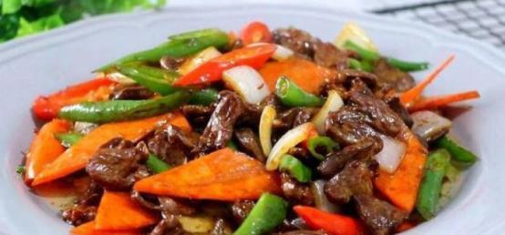 适量|家常菜物美价廉,荤素搭配不腻,一家人吃