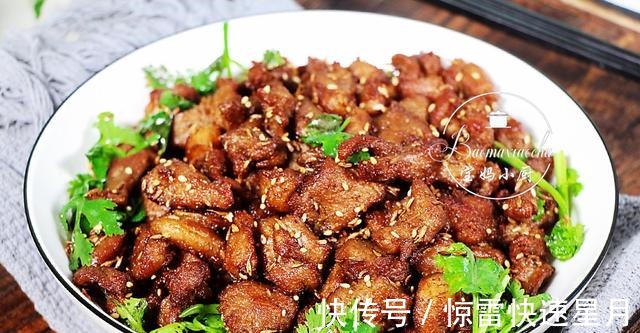 一冷一热|超下饭的孜然羊肉，美味鲜香，营养丰富，不膻不柴，快来学一学！