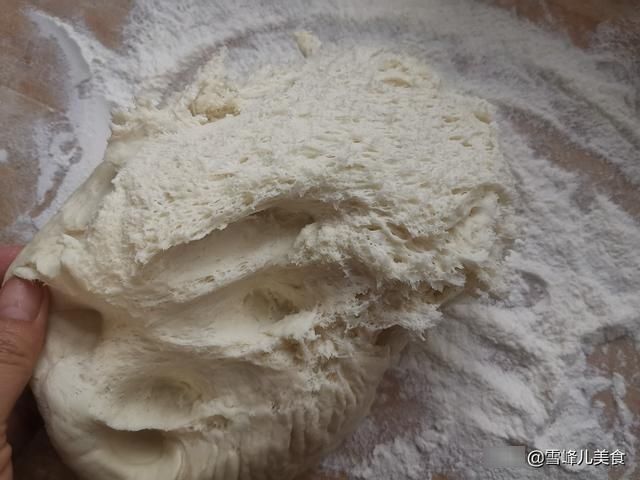 10月蒸包子，韭菜芹菜靠边站，这菜好吃又营养，比肉馅包子都香