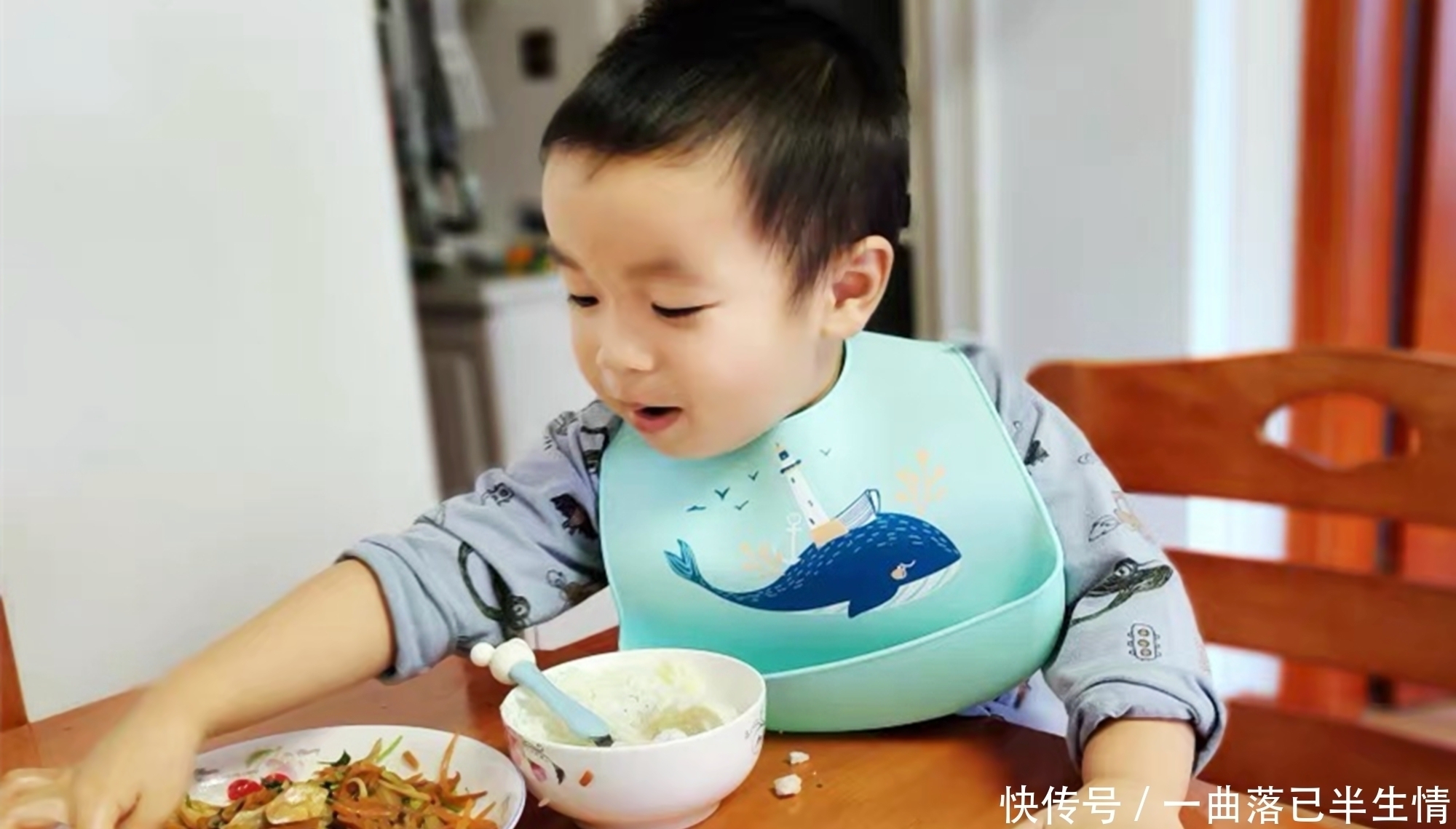 牙齿|1岁前没锻炼咀嚼力的宝宝,吃饭时难提兴趣,缺营养不说还爱生病