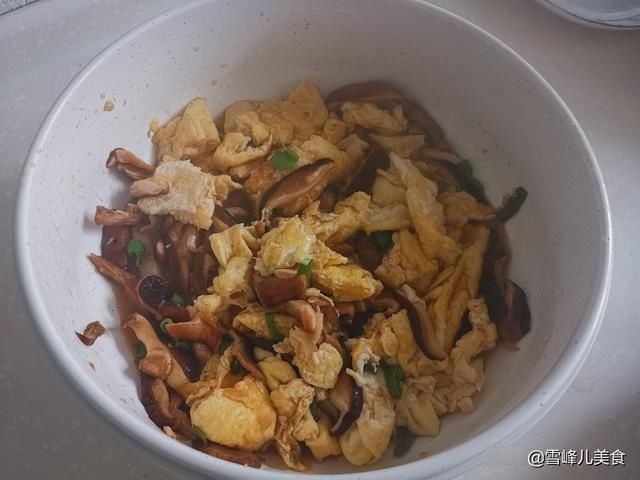 含有|立秋后，吃土豆吃山药不如多吃它，5分钟就出锅，鲜美好吃营养高