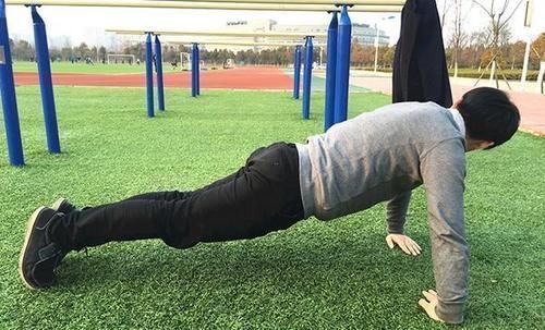 肺活量|坚持练习俯卧撑,一天40个,男子后来得到了什么?提前了解下