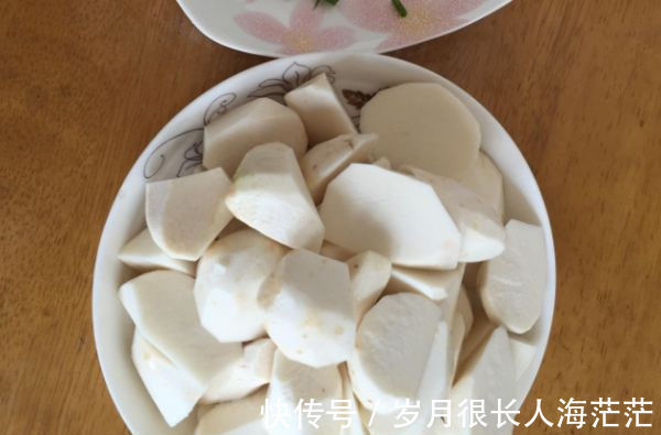 碱性食物|这菜比“泻药”还清肠,准时上厕所,便秘口臭全不见,体重悄悄降