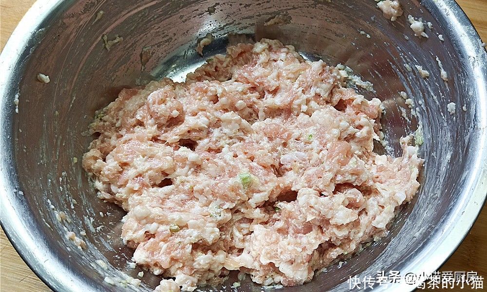 冬瓜|“冬瓜丸子汤”这么做，味道不仅鲜美，好吃还不腻，做一锅不够吃