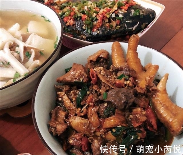 老公同事来家里蹭饭,我专门下厨招待,饭后他的话让我莫名其妙!