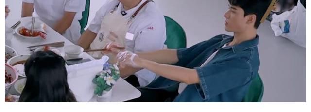 老王|宁静录制中餐厅，黄晓明各种“忍让”，明学遇上宁静不好使了？