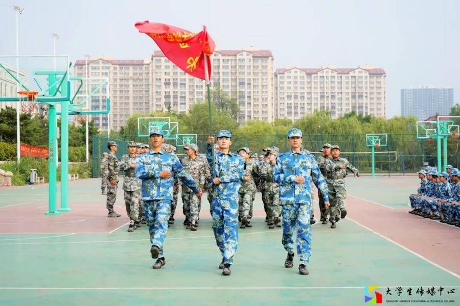 青岛|超燃军训汇演！青岛港湾职业技术学院军训方队来了