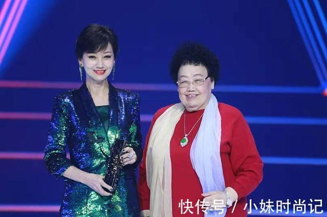 陈丽华|女强人的气场就是强，陈丽华就算穿很简单的服装，气势也很强