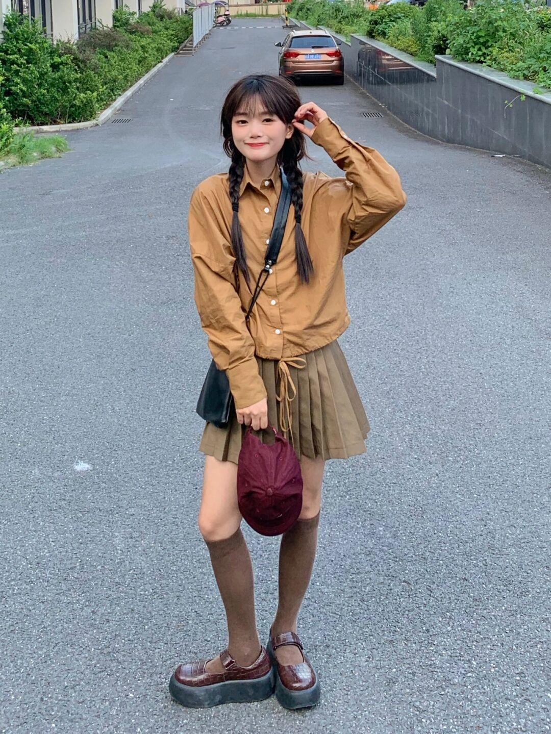 搭配|想穿出韩系穿搭的精髓,懂得“配色”很关键,这些穿搭值得借鉴