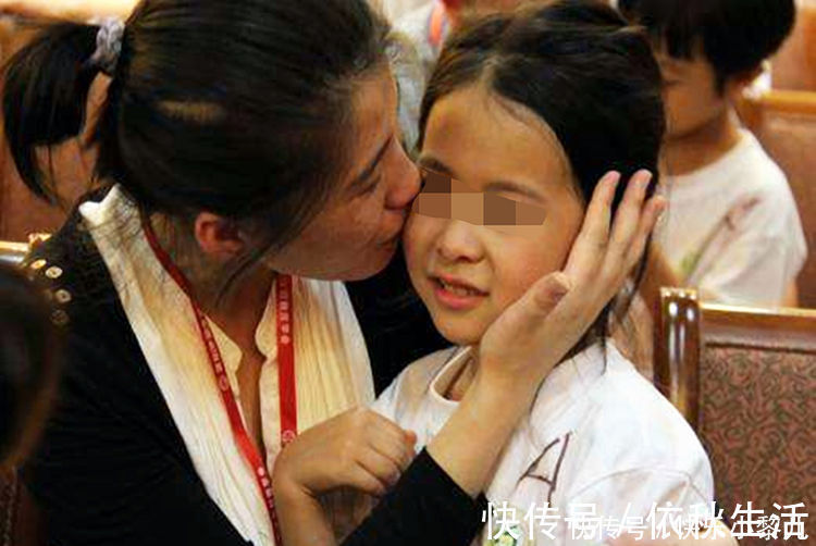 邻居|男孩从小爱哭和不爱哭，长大后差距很明显，爱哭的孩子招人疼