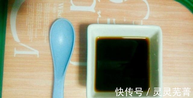 黄秋葵|秋天当然要吃秋葵，这样做法的秋葵爽口又好吃！连吃两碗大米饭！