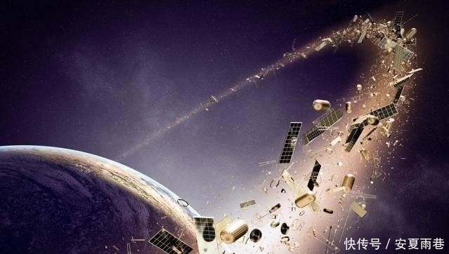 一张纸从太空飘落回地球时会发生什么?