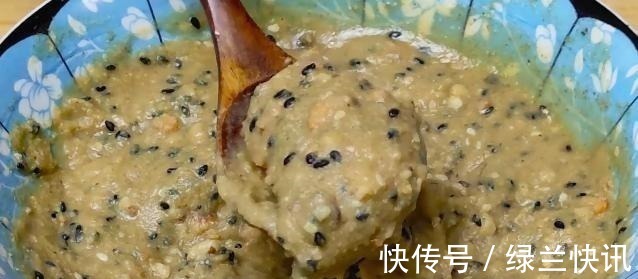 玉米面|早餐吃它,胜过喝豆浆牛奶,维生素钙极高,做一次吃半月