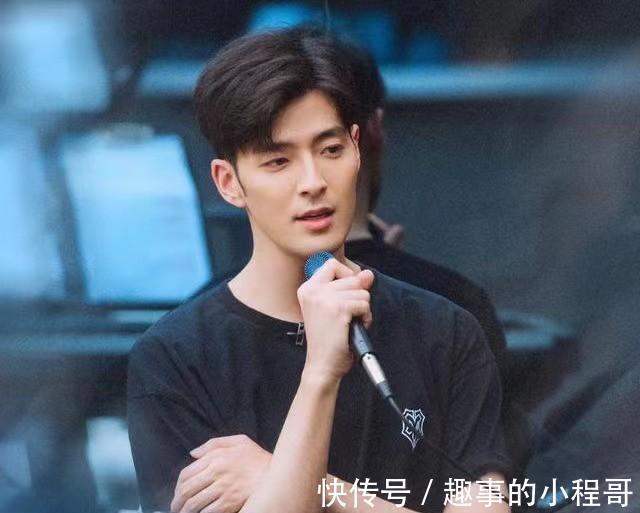 《披哥》3个资源最强赢家,一边稳进总决赛,一边狂揽商务广告