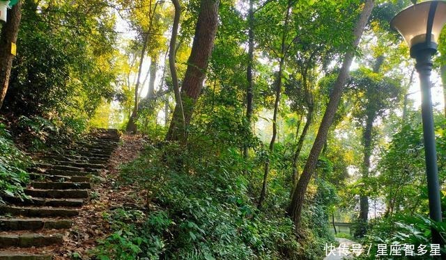 赫赫|岳麓书院——是中国历史上赫赫闻名的四大书院之一,学脉延绵