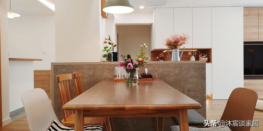 沐宸|她家“去走廊”设计太棒了,空间利用极致,室内很温暖,好治愈