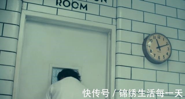 幻象|《小丑》隐藏细节表明全片都是小丑的幻想,包括亚瑟